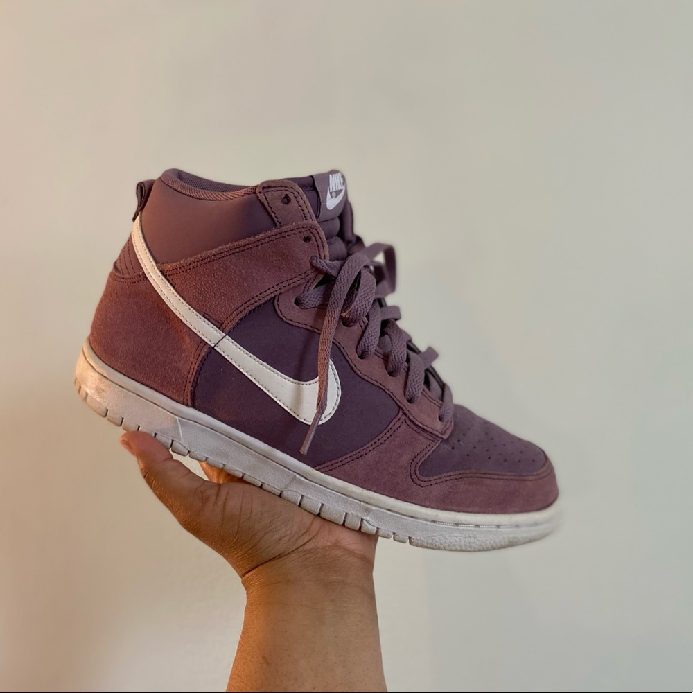 Nike Youth Dunk High Top ‘Violet Dust’